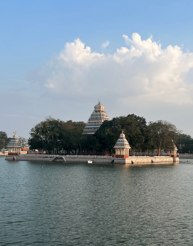 Madurai local sightseeing tempo